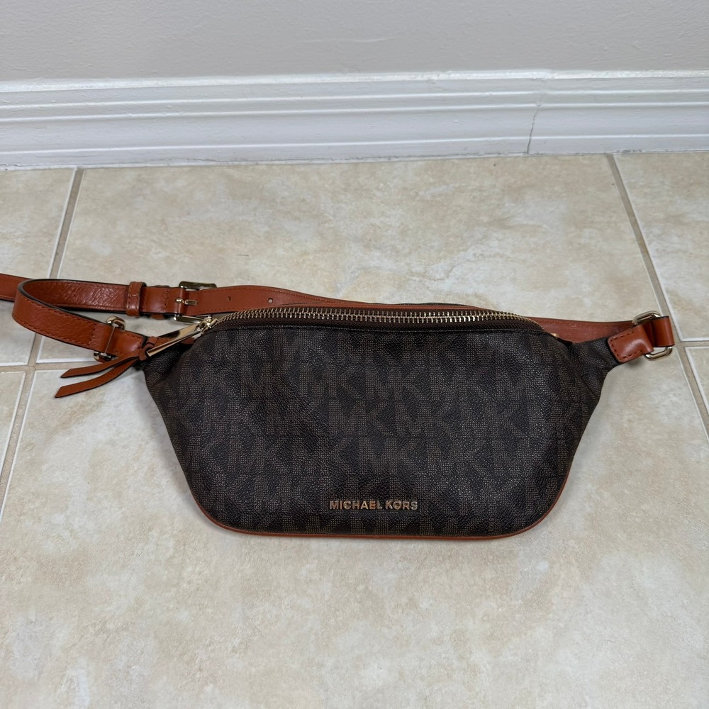 Michael Kors Rhea Belt Bag Small Brown Signature Logo Fanny Pack 30T6GEZN5V